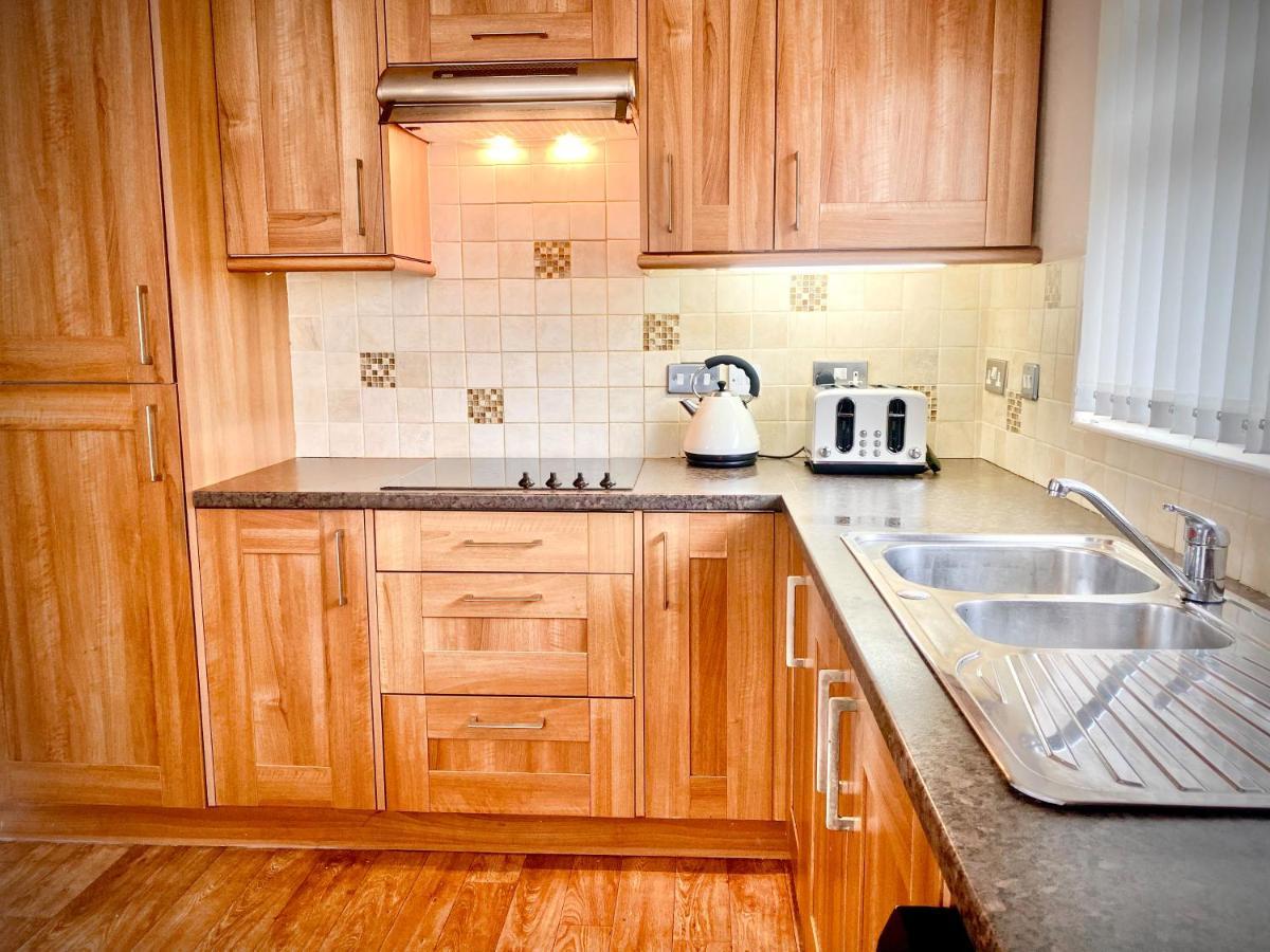 Remarkable 3-Bed Hot Tub House In Blackpool Dış mekan fotoğraf